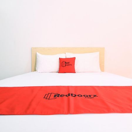 Reddoorz Plus Near Lippo Plaza Jogjakarta Yogyakarta Exterior photo