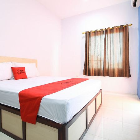 Reddoorz Plus Near Lippo Plaza Jogjakarta Yogyakarta Exterior photo