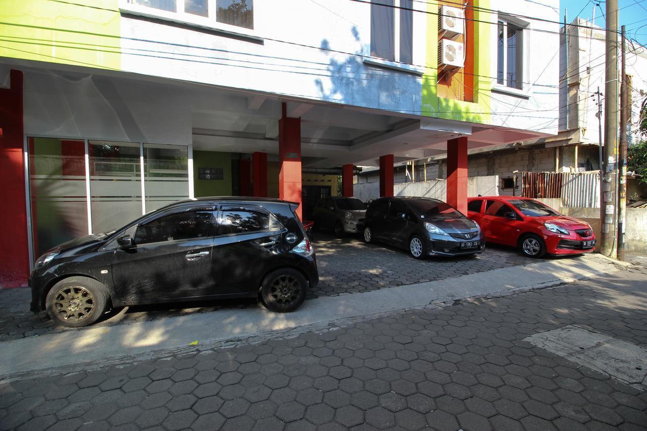 Reddoorz Plus Near Lippo Plaza Jogjakarta Yogyakarta Exterior photo