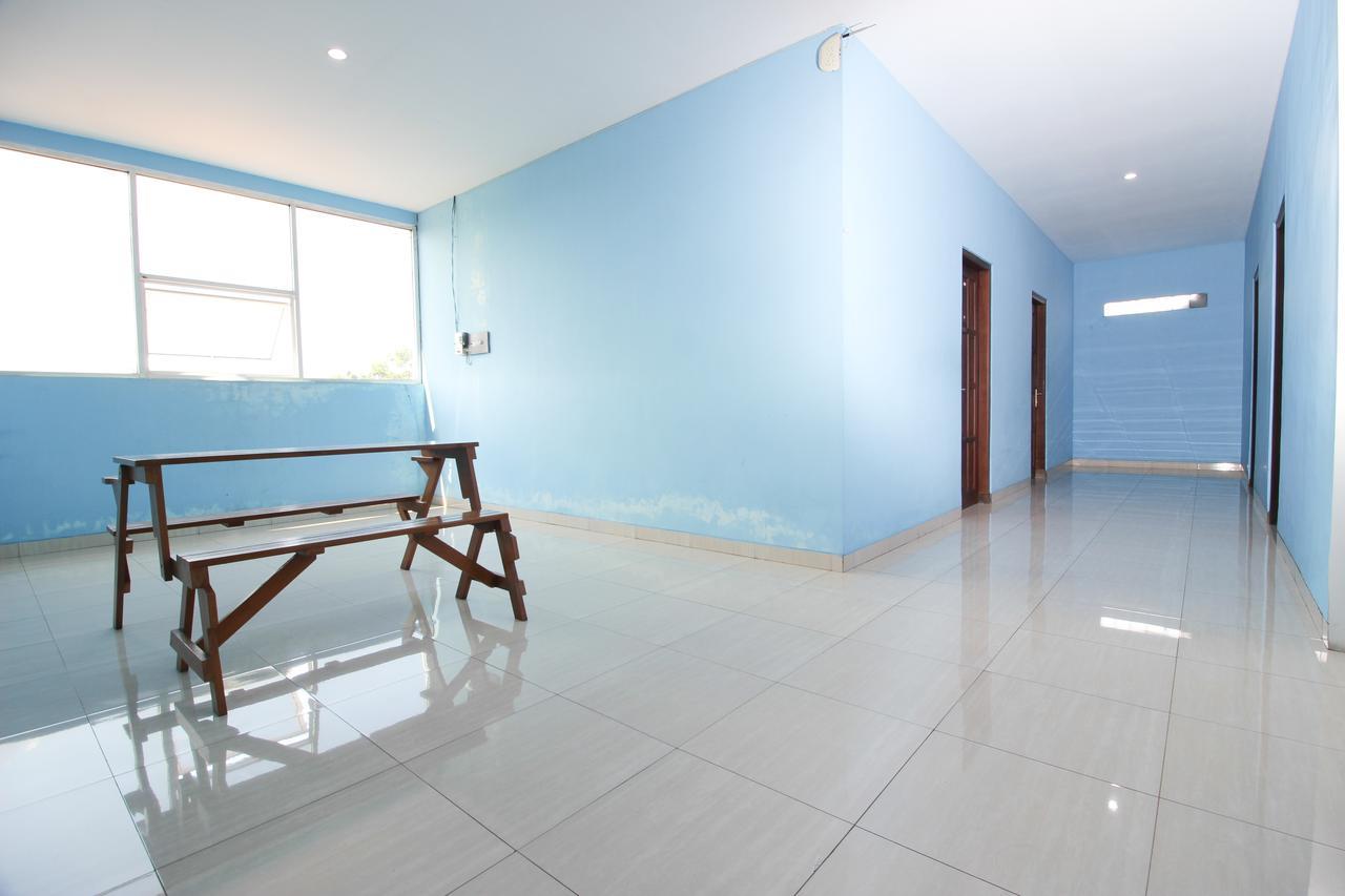 Reddoorz Plus Near Lippo Plaza Jogjakarta Yogyakarta Exterior photo