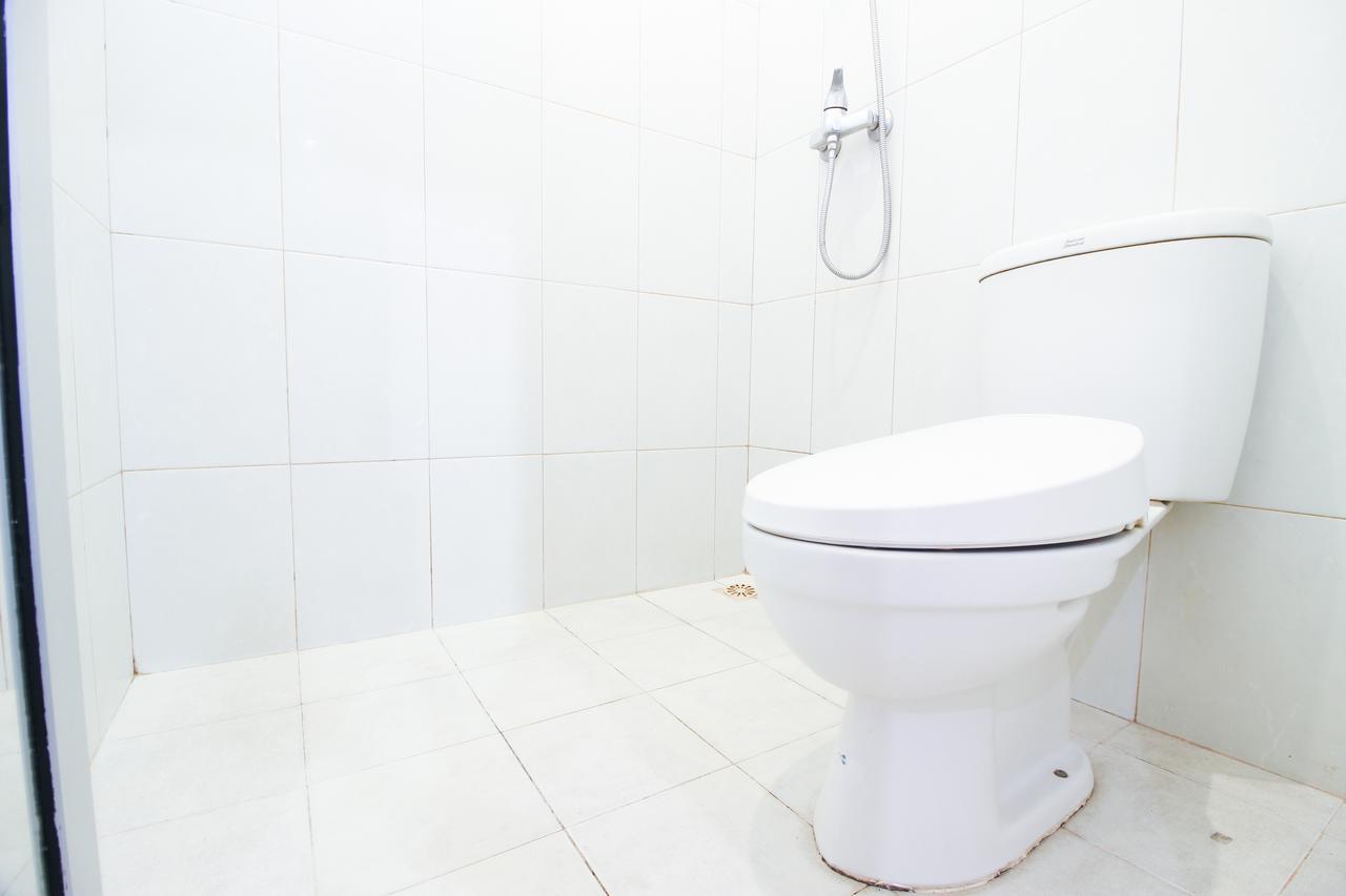 Reddoorz Plus Near Lippo Plaza Jogjakarta Yogyakarta Exterior photo