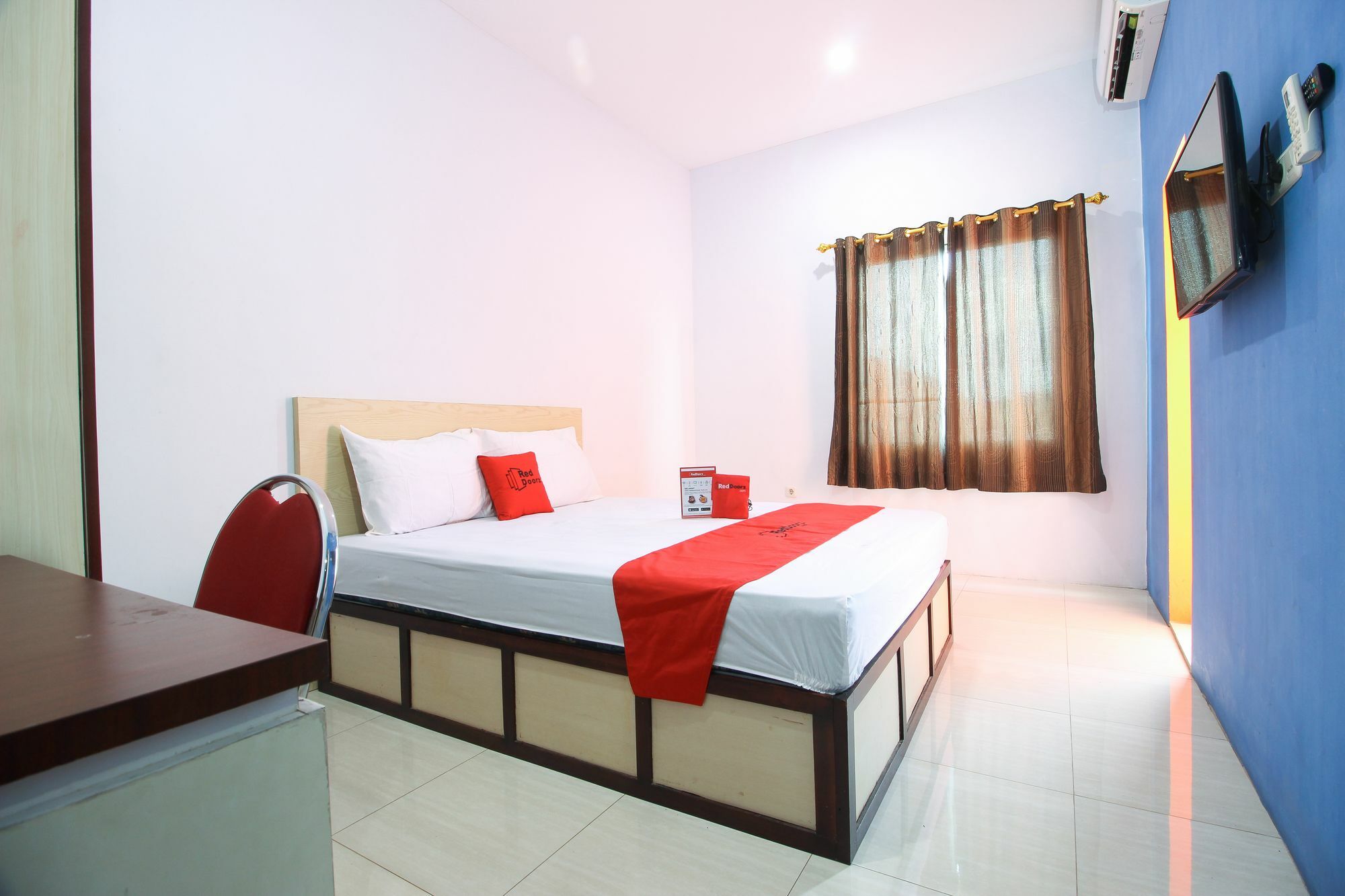 Reddoorz Plus Near Lippo Plaza Jogjakarta Yogyakarta Exterior photo